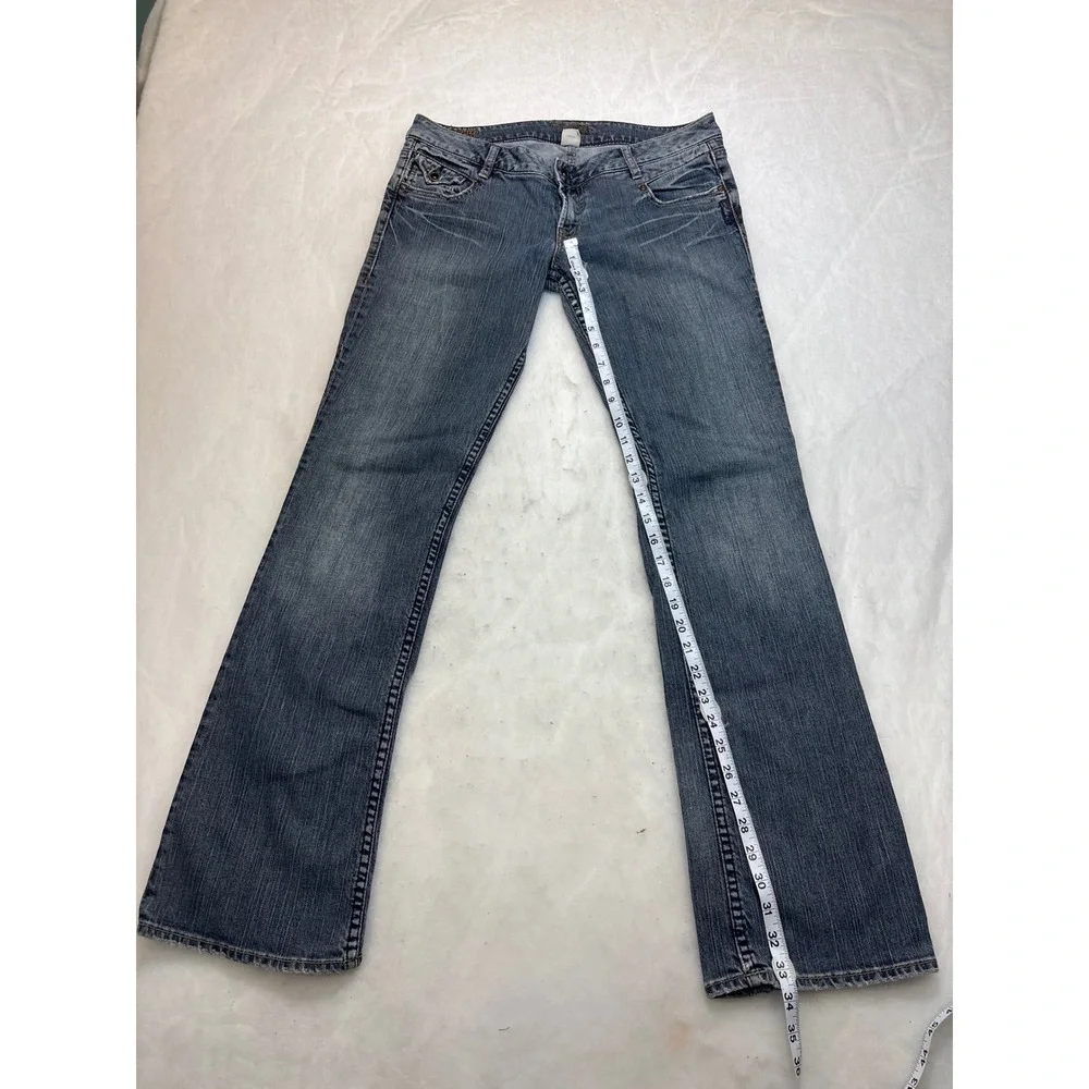 Silver Jeans Co Bootcut‎ Flare Jeans Blue Wash Distressed Frayed Hem Size 31 - Picture 3 of 11